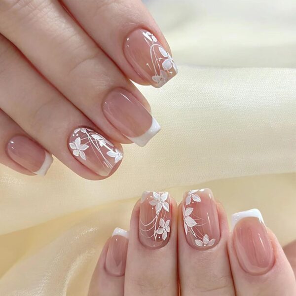 French Tip Press On Nails – Short Square Floral Fake Nails with White Flower Design – 24Pcs Reusable Spring Stick-On Set for Women & Girls