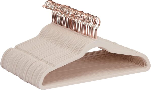 Amazon Basics Slim Velvet Non-Slip Hangers – 50-Pack Blush Pink & Rose Gold Clothes Hangers